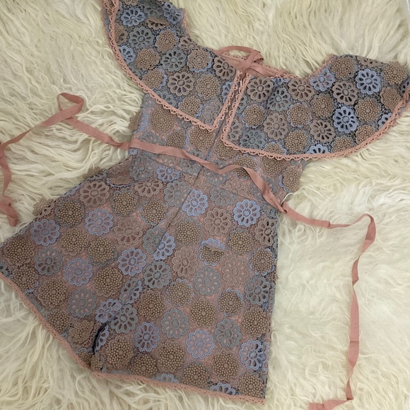 ALEXIS Lace Pattern Square Neckline Romper - Picture 13 of 16